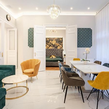 Premium Art Deco Apartment At Broadway // 4Bdr & 3Br Будапешт Экстерьер фото