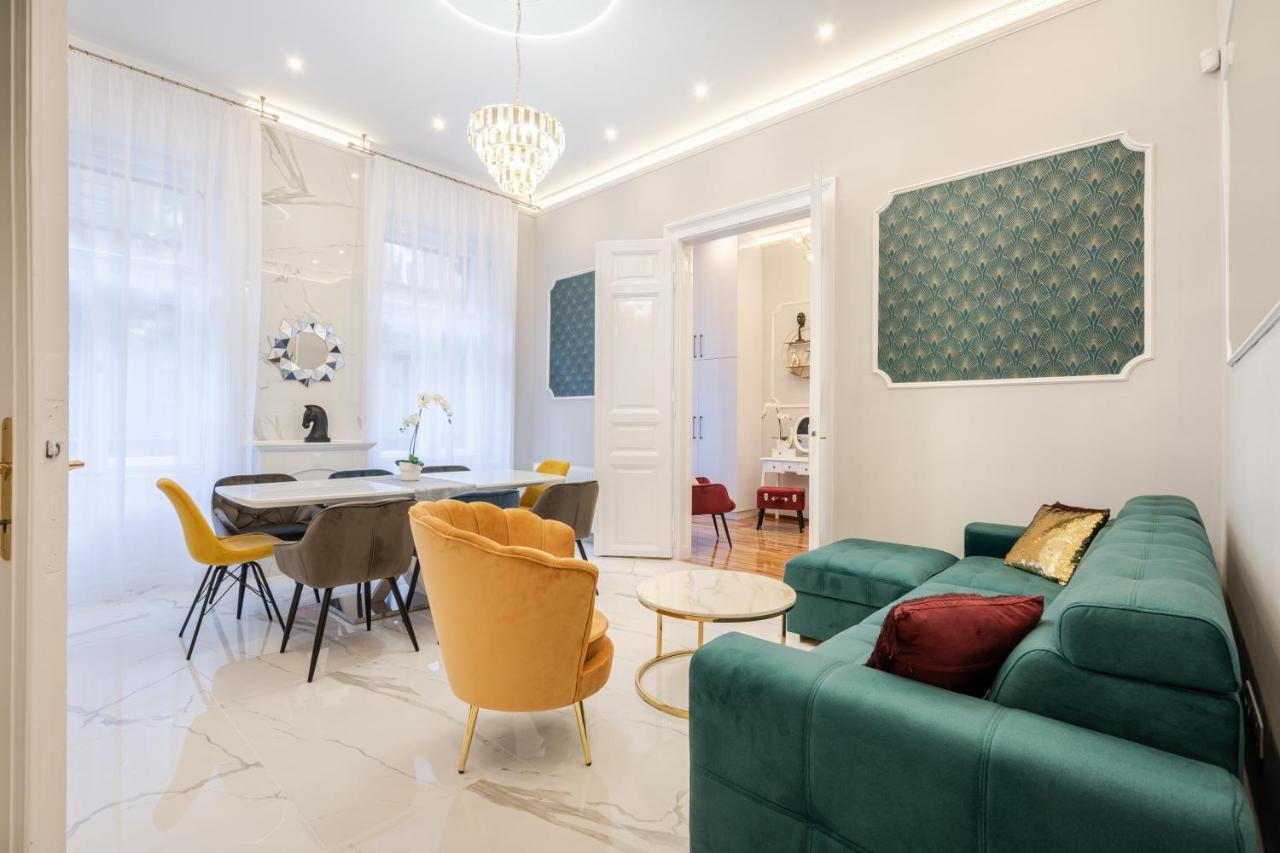 Premium Art Deco Apartment At Broadway // 4Bdr & 3Br Будапешт Экстерьер фото