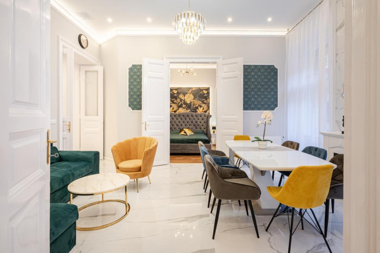 Premium Art Deco Apartment At Broadway // 4Bdr & 3Br Будапешт Экстерьер фото